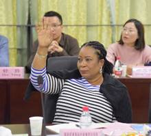 说明: //filmza.net/__local/2/AE/CA/A26F9223C1A277163BC653B4A3A_F0809628_254E.jpg